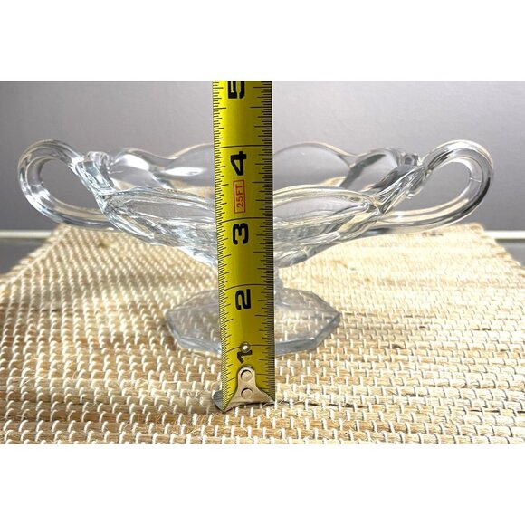 Vintage Crystal Glass Candy Dish With Dual Handles & Scalloped Edges - Picture 4 of 6